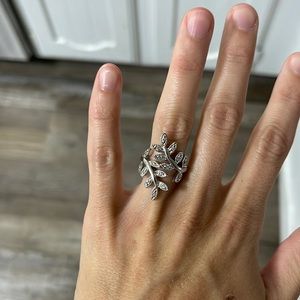 Leaf Fashion Ring Size 5